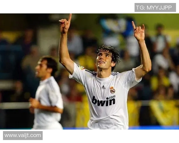 足球明星庆祝胜利的经典手势解析与背后的故事 足球明星庆祝胜利的经典手势解析与背后的故事